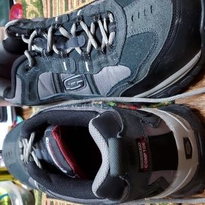 Mens Skechers Relaxed Fit Memory Foam Work